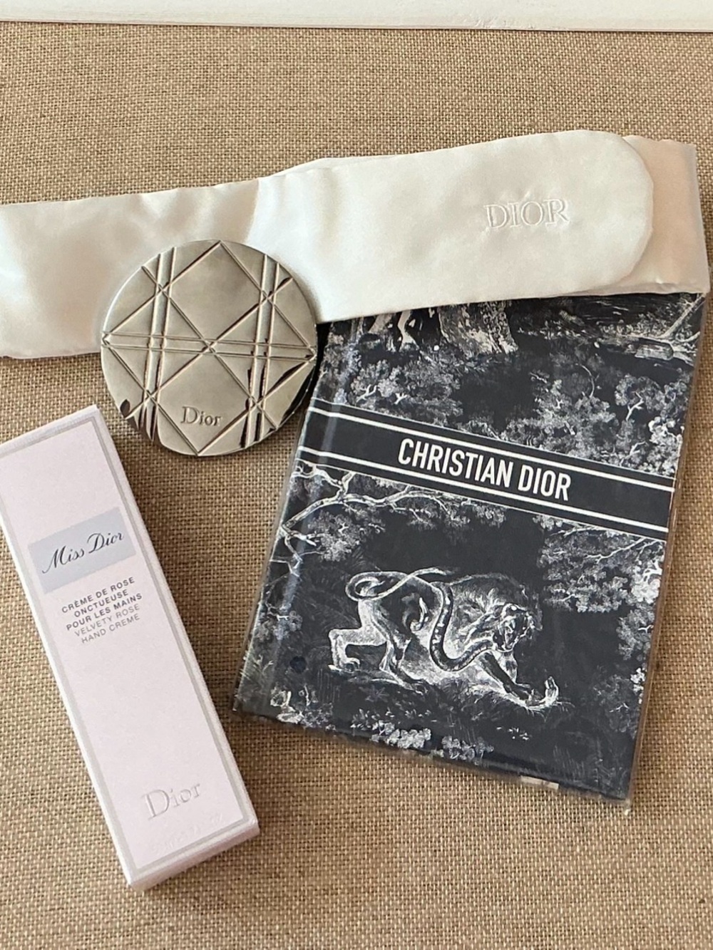 Dior Prestige-level Gift Bundle of 4 Items